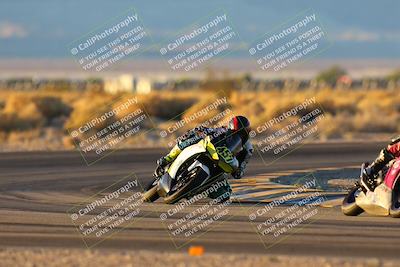 media/Dec-07-2024-CVMA (Sat) [[21c5f1ef85]]/Race 14-Femmewalla-Femmewalla UL/